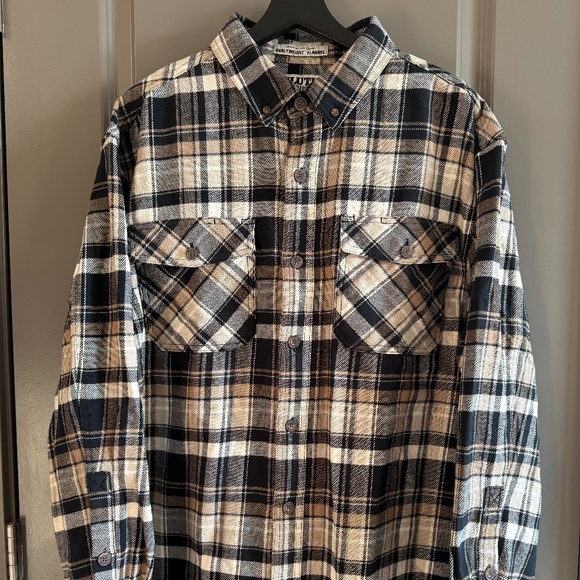 Duluth Trading Company Plaid Buttondown - NEW WITH TAGS 🔥 - Picture 1 of 5
